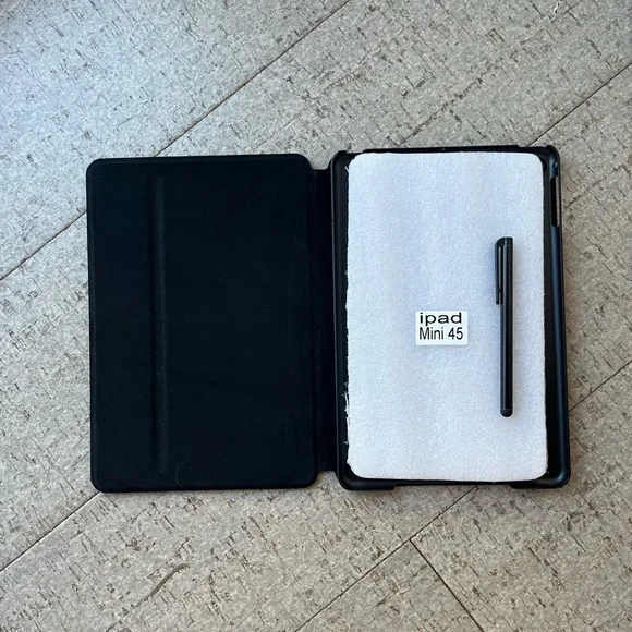 iPad Mini Protective Case - Picture 4 of 6